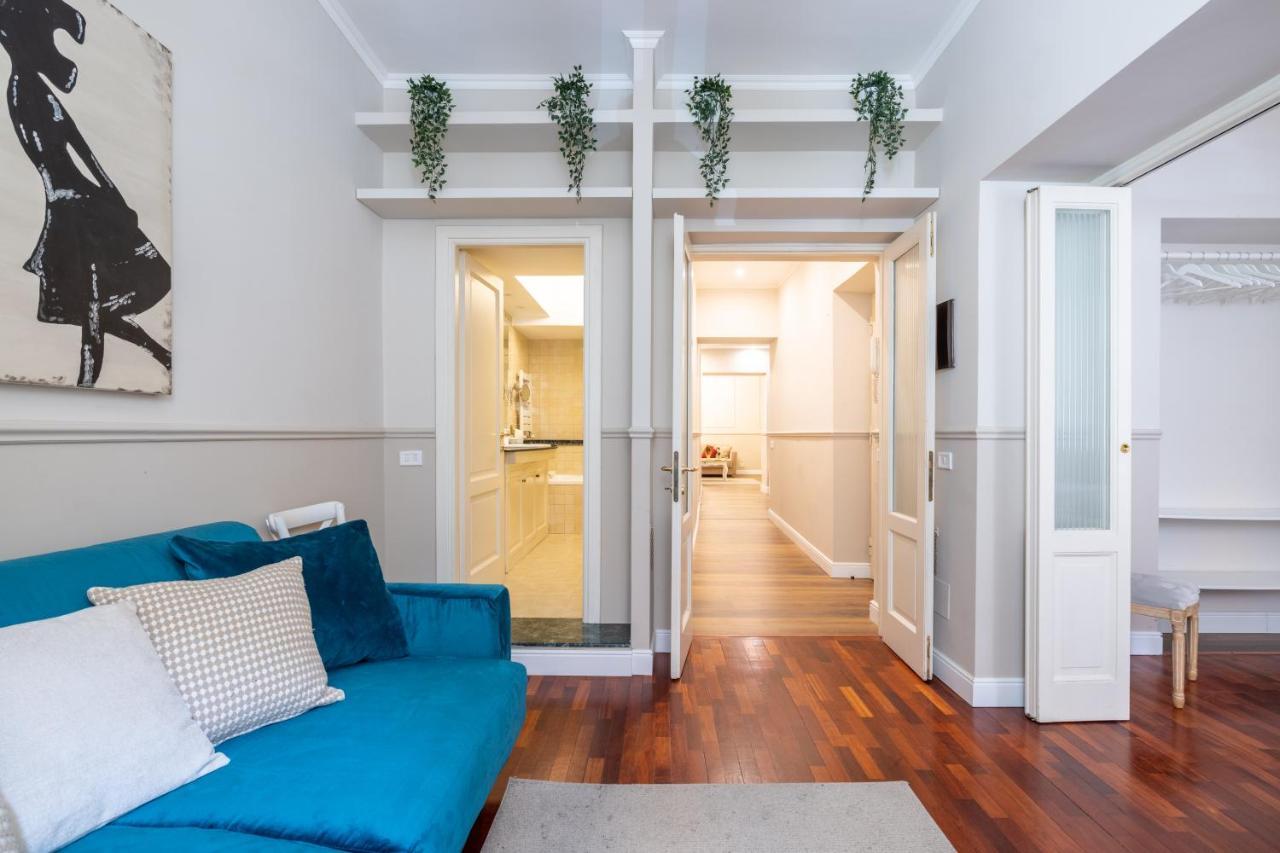 Charming Apartment With Patio A Few Steps From Colosseum Exteriör bild