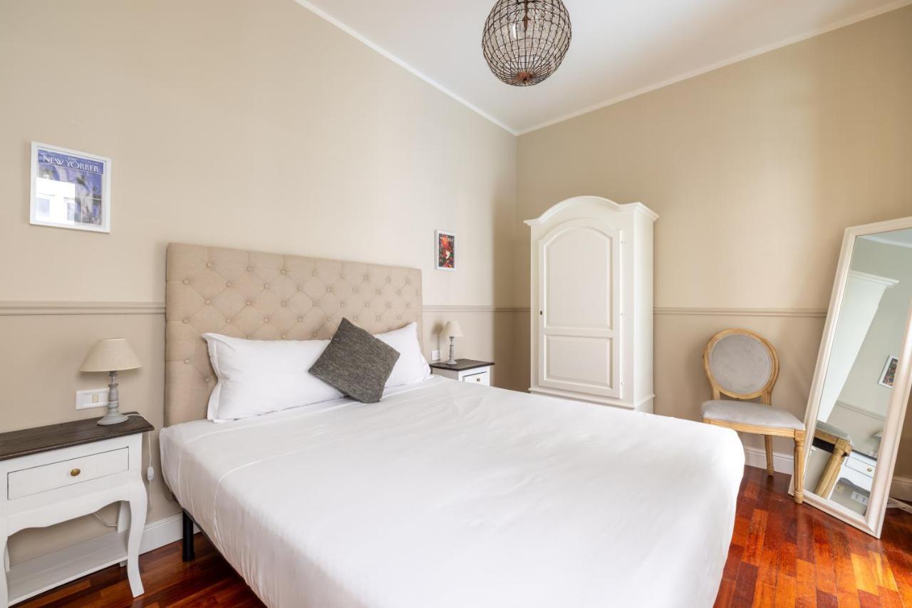 Charming Apartment With Patio A Few Steps From Colosseum Exteriör bild